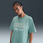 ★ Nike★ Sportswear loose short sleeve graphic t-shirt W a Nike Sportswear Women's Loose Short-Sleeve Graphic T-Shirt